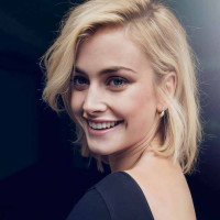 Stefanie Martini